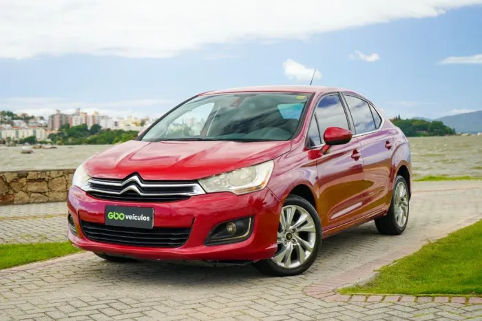 Citroen C4 Lounge Tendance 2.0 Flex 4P Aut. 2014