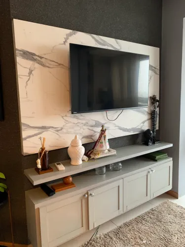 Painel para televisão 