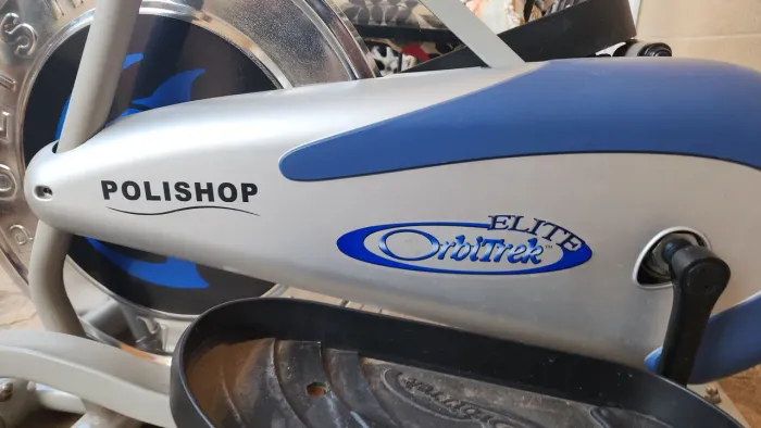 Vendo Elíptico da polishop super conservado.