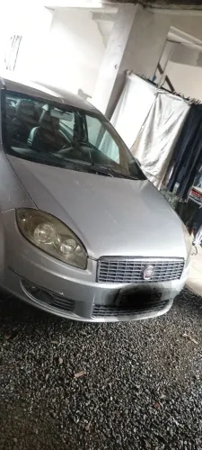 Fiat Linea Absolute 1.9/1.8 Flex Dualogic 4P 2010