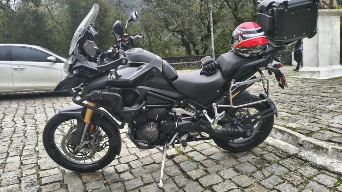 Tiger Rally Black Edition pronta para viagem