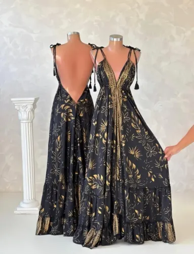 Vestido Indiano Preto com Brilhos Dourados - Tendência BOHO 2026