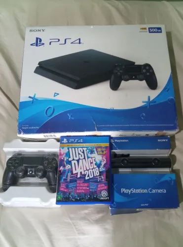 PS4 Completo! 2 Controles Originais, Playstation Câmera e Jogo! Em Ótimo Estado.