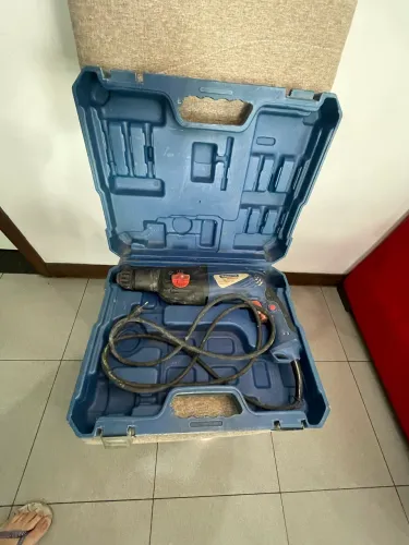 Furadeira c/11 brocas