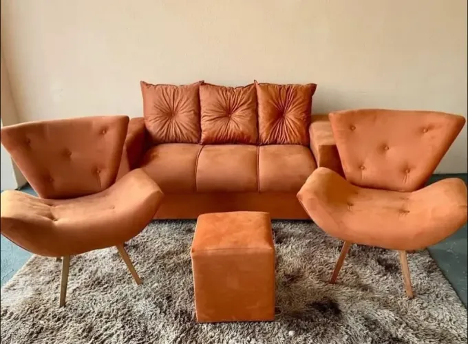 Kit sofá e poltronas