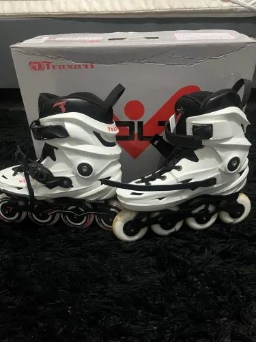 Patins Traxart volt+ 39/40 com acessórios de proteção Traxart