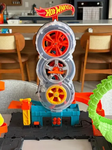 Hot Wheels City Loja De Pneus 