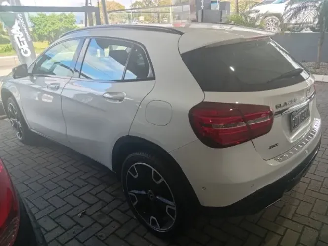 Mercedes-Benz GLA 200 Adv. 1.6/1.6 TB 16V Flex Aut. 2019