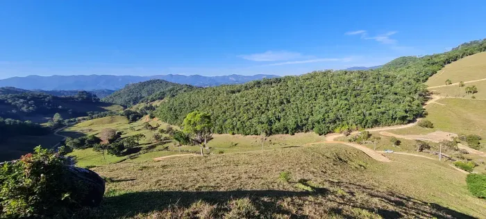 Sitio com linda vista otimo para canbanas ou moradia!