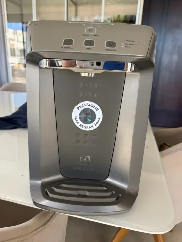 Purificador Electrolux Eletrônico c/ Painel Digital
