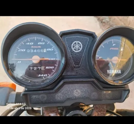 Vende-se moto