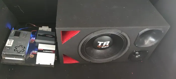Vendo som automotivo