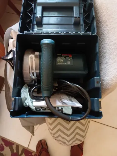 Vende-se uma serra mármore