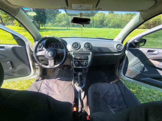 Volkswagen Gol Geração IV Titan 1.0 8V Total Flex Mec. 4P 2011