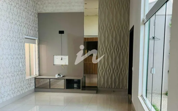 Casa à venda com 3 quartos (1 suíte), piscina e varanda gourmet no Bosque dos Buritis | Ub