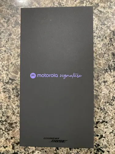 Motorola Signature 5G - 512GB Verde Oliva