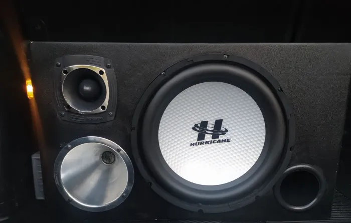 Caixa Trio Hurricane + Módulo Taramps TL-1500 (Completa e Conservada).