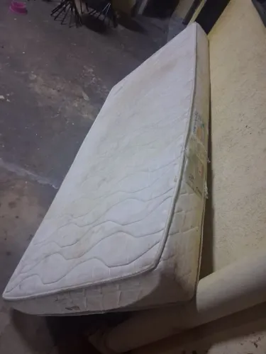 Colchão solteiro 90cm espuma D33 valor $160 reais