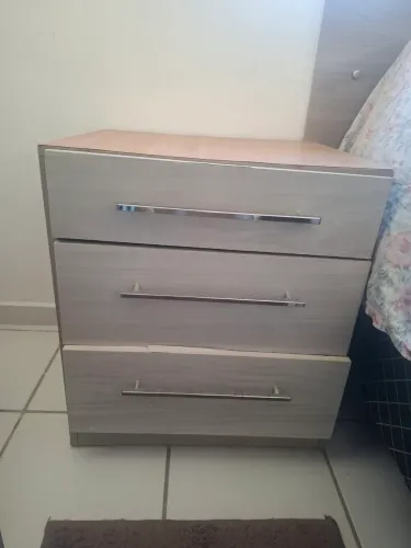 Criado mudo nude