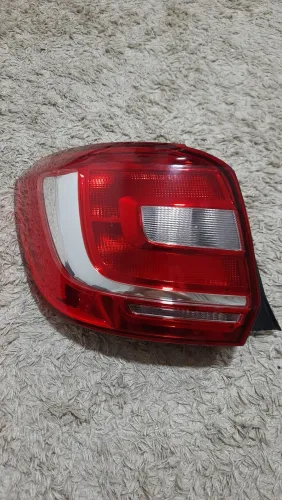 Lanterna Renault Sandero lado esquerdo original - Seminova
