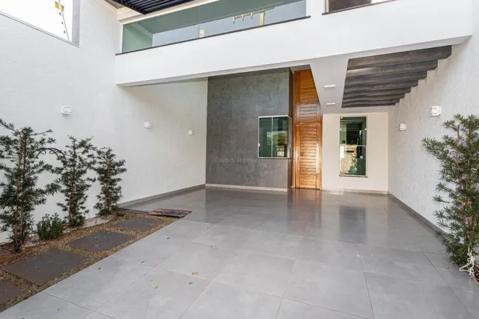 Casa à venda com 1 suíte, 2 quartos e terreno amplo