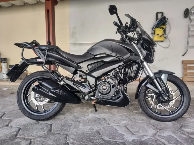 Dominar 400