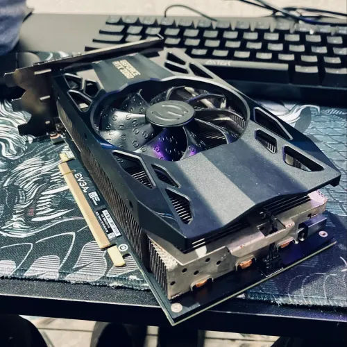 RTX 2060 6GB, EVGA SUPERCLOCKED