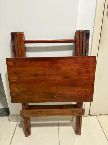 Mesa Dobrável de Madeira Maciça - Rústica | Compacta