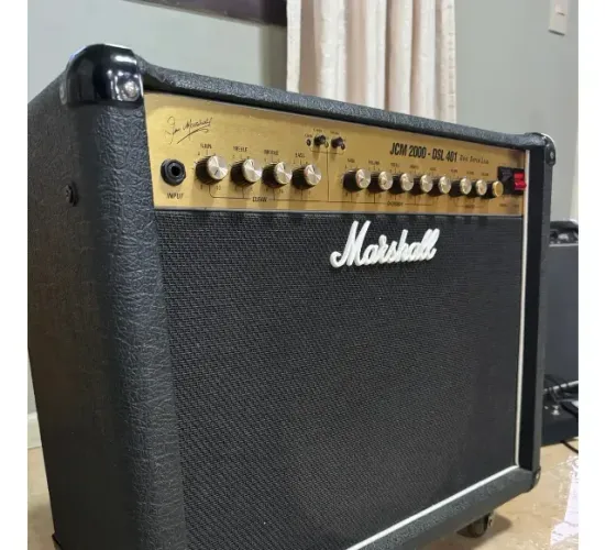 Amplificador Marshall Jcm 2000 Dsl 401
