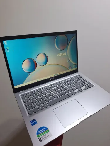 Notebook Asus Gamer Core i5 11 geração,8GB RAM,SSD 256GB + placa de vídeo Iris Xe