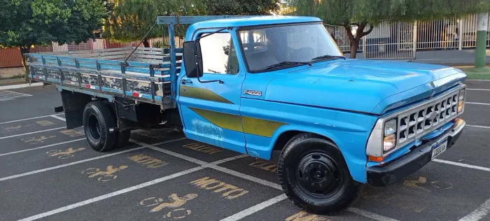 F4000 ano 83/84