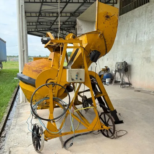 Betoneira 600 lts