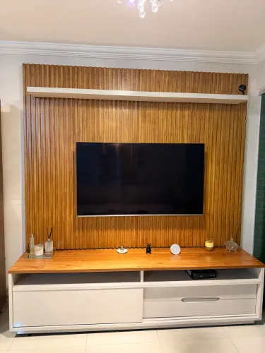 Painel Ripado + Rack/Móvel para TV - Design Moderno e Elegant
