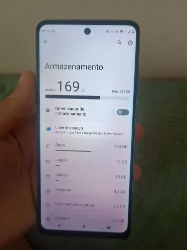 Moto G200