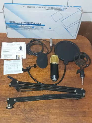 Microfone Profissional de mesa BM800 sem uso