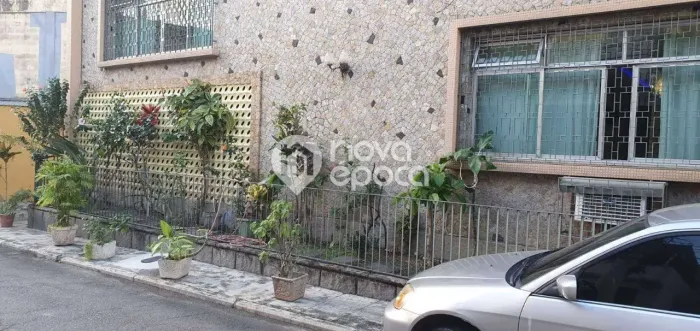 Campinho | Casa de Vila 3 quartos, sendo 1 suite
