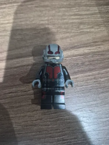 Lego homem formiga 