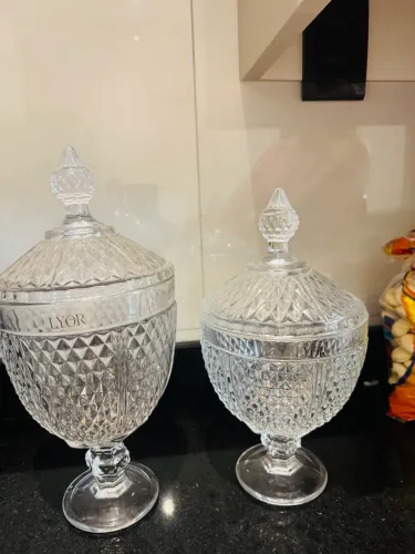 Dois baleiros de cristal