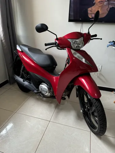 Honda Biz 125 EX (novinha) 
