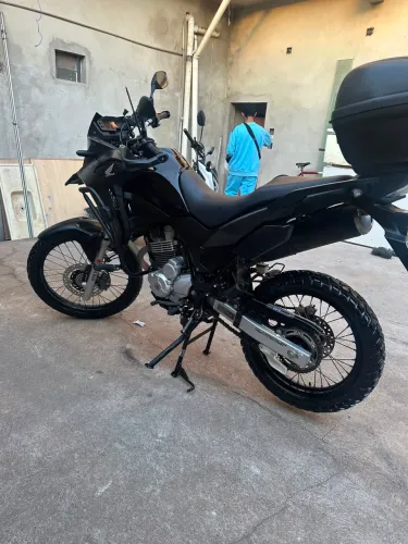 Vendo Xre zerada