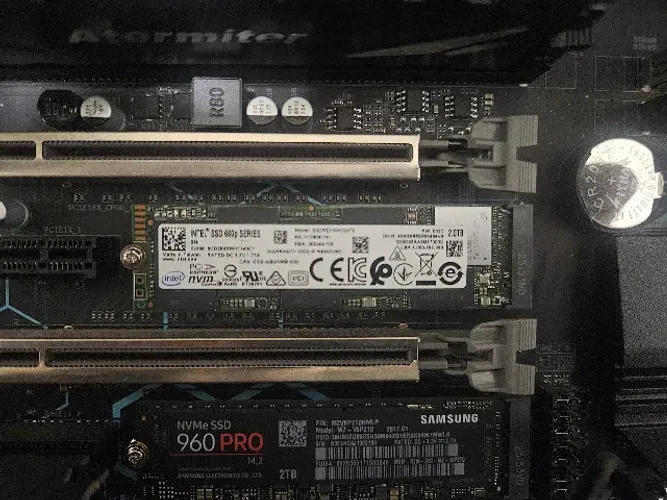 NVME Intel 2TB