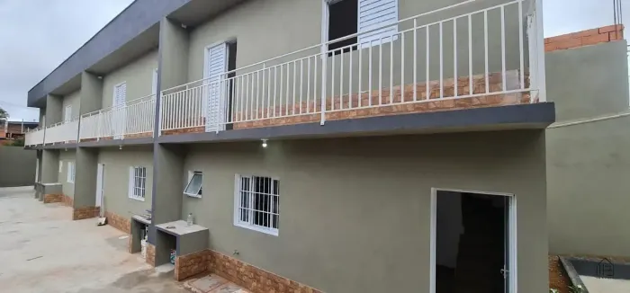 Sobrado com 2 Dormt. + 2 Vagas Próximo à Raposo Tavares | Conforto e Localização Estratég