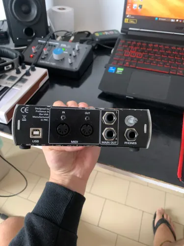 Interface de Áudio Presonus ÁudioBox USB