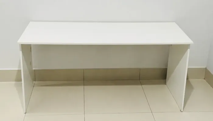 Mesa MDF para computador e escritório