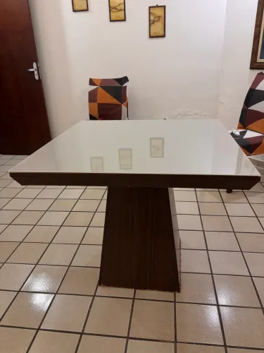 Sala De Jantar Estofada Madeira Mesa Tampo Vidro Com 4 Cadeiras Cor Rustic/Crema