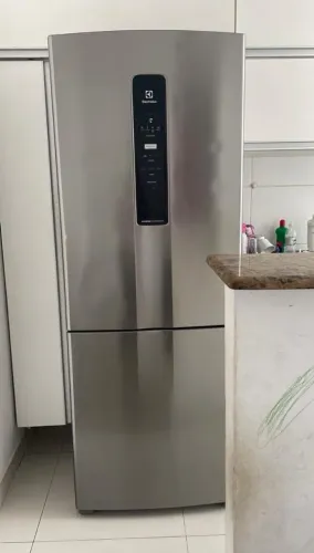 Geladeira Electrolux Frost Free Inverter 490L Inox na Estrada da Cachamorranox