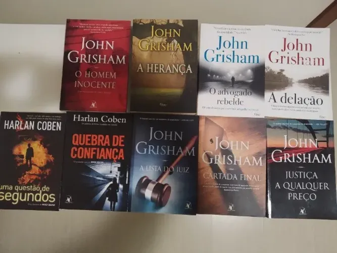 Coleção de Livros de Harlan Coben e John Grisham
