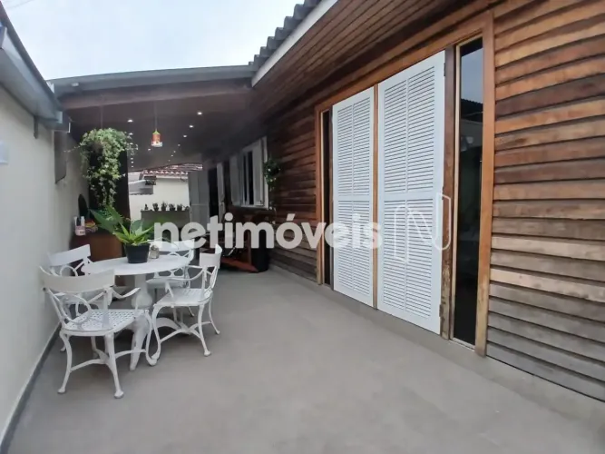 Casa linear próxima ao Ilha Plaza.