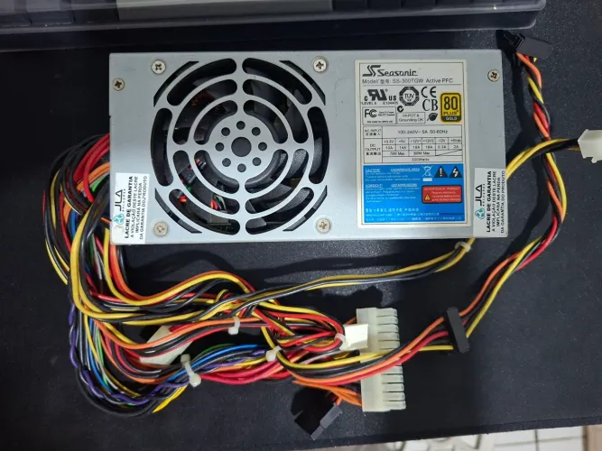 Fonte seasonic 300 watts Gold