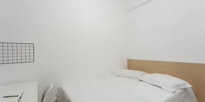 Quarto com banheiro exclusivo no Centro de Florianópolis - AP compartilhado